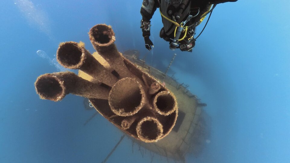 BusaBoy underwater photograph